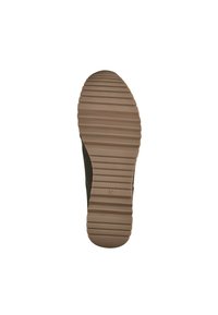 Soletta di scarpa con un fondo in gomma marrone testurizzato caratterizzato da scanalature orizzontali e una sezione superiore nera. Taglia contrassegnata come 37.