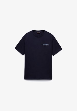 T-shirt blu navy a maniche corte con scollo rotondo e piccolo logo "Napapijri geographic" sul petto a sinistra.