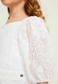 Mint Velvet Koktélruha / Partiruha - white
