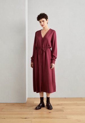 Minimum NIOLA  - Robe chemise - burgundy
