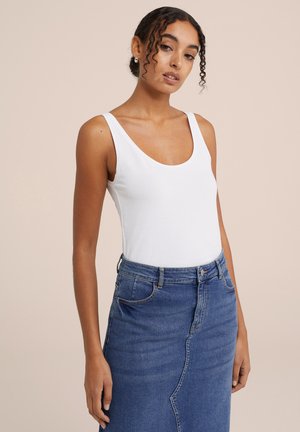 Tops - white