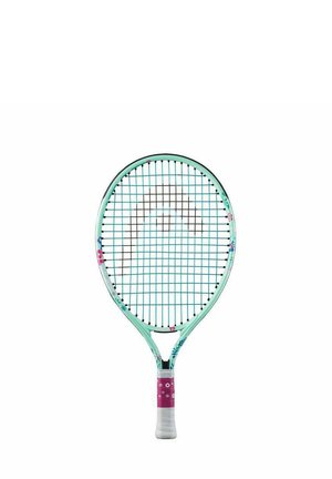Raqueta de tenis con un marco verde menta, empuñadura blanca y rosa, y acentos con patrón. Presenta una cabeza ovalada con cuerdas y un mango en forma de cono.