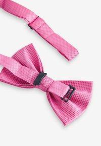 Next TEXTURED WEDDING  - Motýlik - fuchsia pink