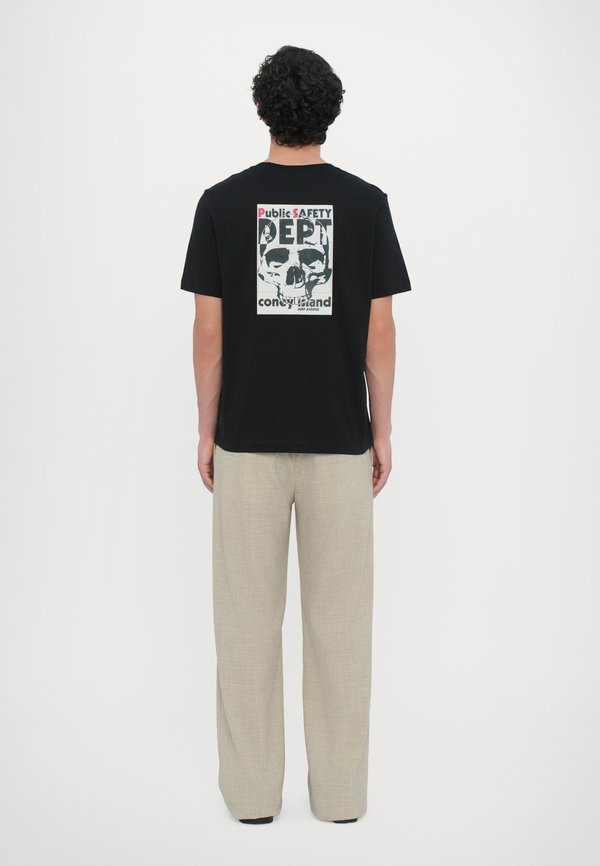 DEPT - Print T-shirt3