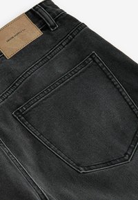 Next VINTAGE STRETCH AUTHENTIC - Traperice opuštenog kroja - black washed