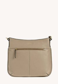 Sac bandoulière en cuir beige avec une finition texturée, doté d'une poche zippée à l'avant et d'un bord noir en accent. Détails en métal doré.