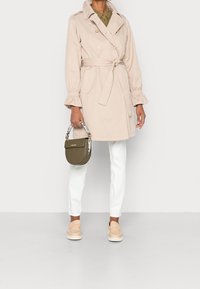 Cream Trenčkot - sand