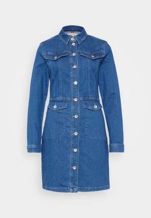Rochie din denim de culoare albastră, cu închidere prin nasturi în față, două buzunare pe piept și două buzunare pe șolduri. Guler clasic și mâneci lungi.