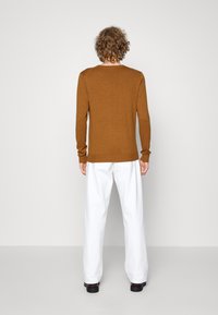 Jack & Jones JJEEMIL CREW NECK - Maglione - rubber