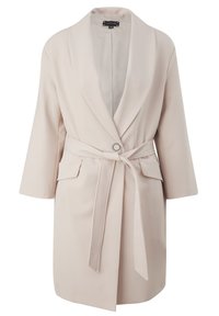 Beige taillierter Mantel mit einem Schalkragen, offenem Vorderteil und abnehmbarem Gürtel. Er verfügt über eine glatte Textur und zwei vordere Taschen.
