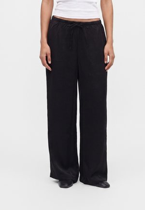 Vero Moda Petite, VMMIRO LOOSE PANTS - Панталони - black