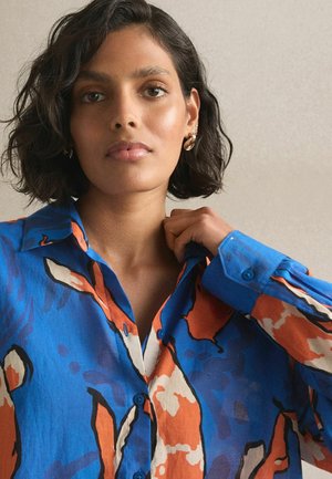 Next, Hemdbluse - daniel quirke x next blue koi fish print