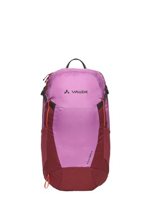 Kompakter lila-roter Vaude Wizard W22+ Rucksack mit Fronttasche, zwei seitlichen Netzfächern und oberem Tragegriff.