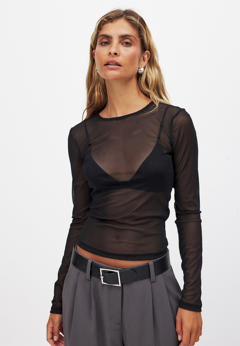 NA-KD Bluse - black