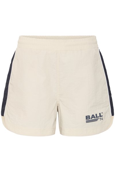 Beige shorts med elastisk midje og sidepaneler i marineblått. Har lett tekstur, runde nederkanter og "BALL 74"-logo på forsiden.