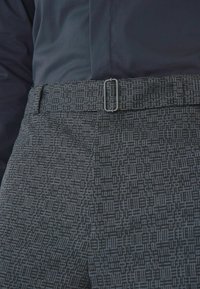 Next EDIT  CHECK  REGULAR FIT - Kelnės - grey