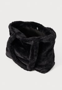 Zwarte, pluche stoffen handtas met een zachte textuur, brede opening en twee handvatten. Beschikt over een binnenste drukknoopsluiting.