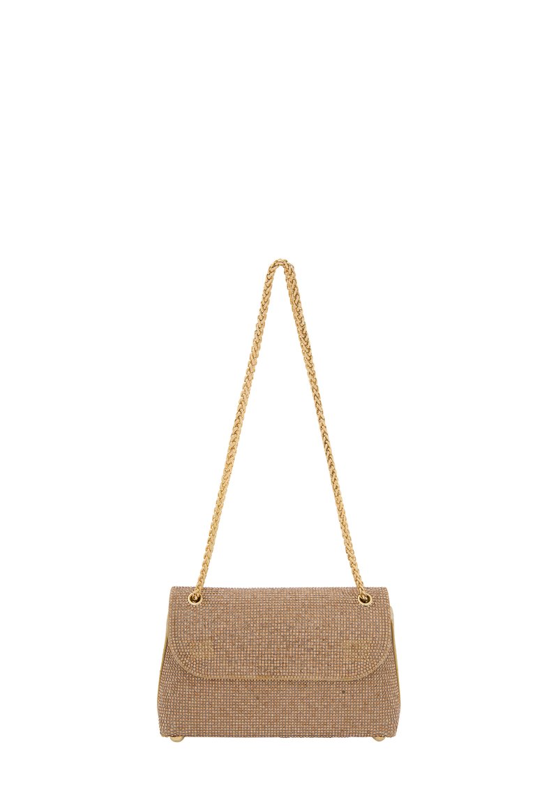 Beige clutch taske med kædestrop, struktureret overflade med små, glitrende detaljer og flaplukning. Hardware i guldtoner.