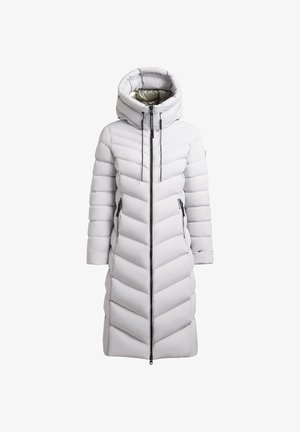 Garšs, gaiši pelēks pufīgais mētelis ar chevron rakstu, pārspīlēta kapuce, priekšējā rāvējslēdzēja aizdare un sānu kabatas. Gluda tekstūra un siltināta konstrukcija.