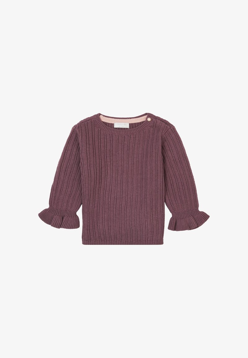 Pull en maille de couleur mauve profond avec une texture côtelée. Présente un col rond et des manches évasées. Une épaule possède un bouton décoratif.