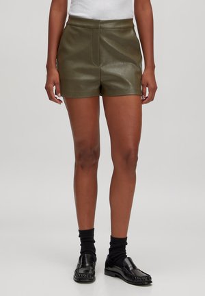 BANU - Shorts - dunkelgrün