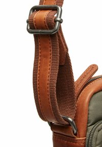 The Chesterfield Brand KARLSTAD MINI UMHÄNGE - Borsa a tracolla - steel green