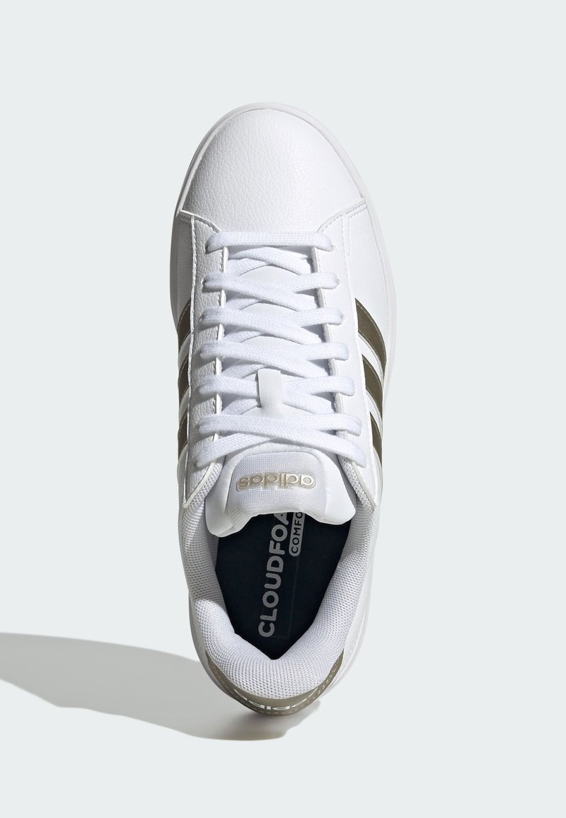adidas Sportswear GRAND COURT 3.0 - Trainers - cloud white cyber metallic  cloud white/white - Zalando.ie