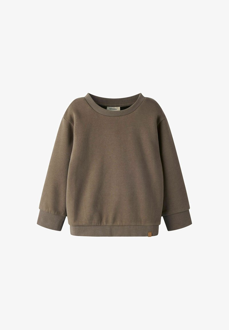 Pull marron col rond à manches longues, poignets et ourlet côtelés, avec une petite étiquette en bas à droite.