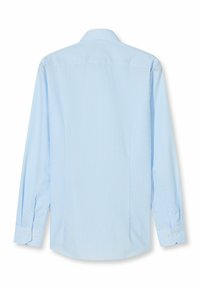 Himmelblaues Hemd mit weißen vertikalen Streifen. Verfügt über einen klassischen Kragen, lange Ärmel und geknöpfte Manschetten. Glattes Gewebe.