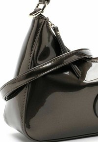 Tamaris TAS CILLA 27 CM - Håndtasker - darksilver