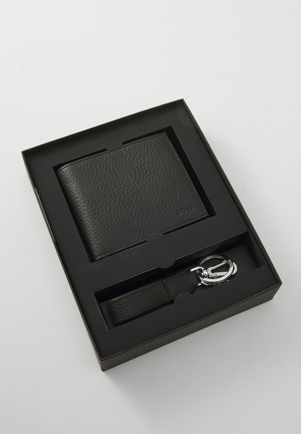 KEYRING SET - Wallet3