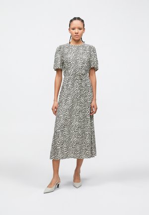 VIGRACE O NECK MIDI DRESS - Φόρεμα ημέρας - sandshell