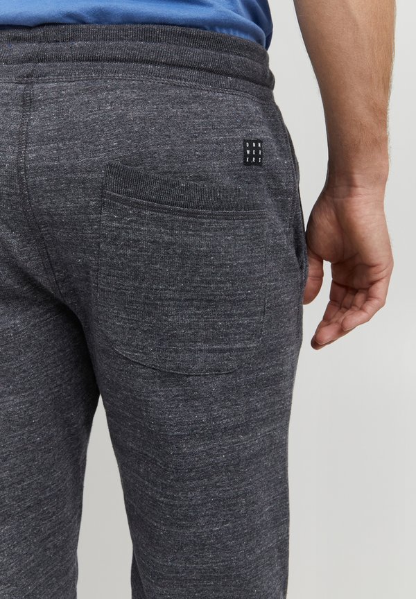 BHALTON REGULAR FIT LOW WAIST SLIM LEG - Tracksuit bottoms - charcoal3