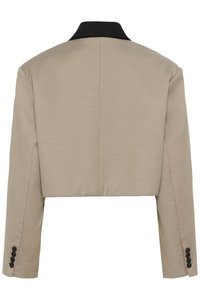 Bež skraćeni sako s dugim rukavima, crnim ovratnikom i crnim gumbima na manžetama, prikazan s leđa na bijeloj pozadini.