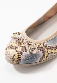 Marco Tozzi Ballerine - taupe