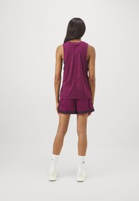 Jordan Sportiniai šortai - bordeaux/black