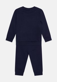 Lyle & Scott CREW NECK SET - Melegítő - navy