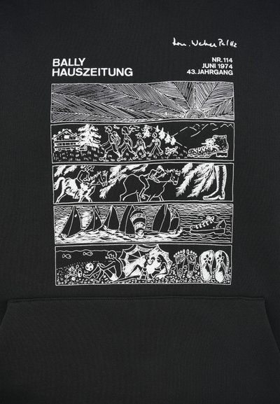 Alba, gruppo di escursionisti, cavalieri, barche a vela e persone sulla spiaggia con scarpe e impronte, testo "Bally Hauszeitung" e date.