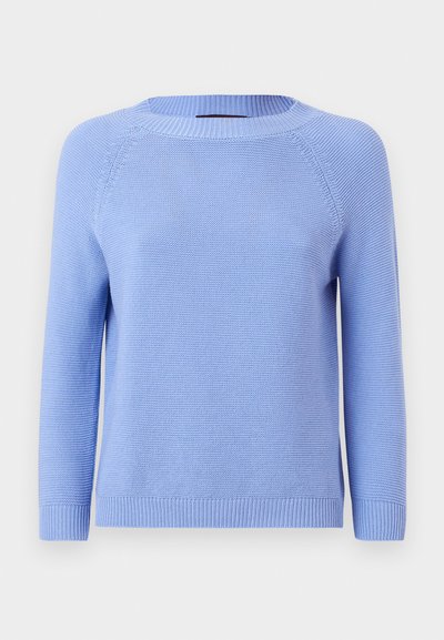 Hele helesinise kootud sviiter pikade raglansleeved käistega, ümar neckline ja soonikuline äär. Pehme tekstuur ühtlase mustriga kogu ulatuses.