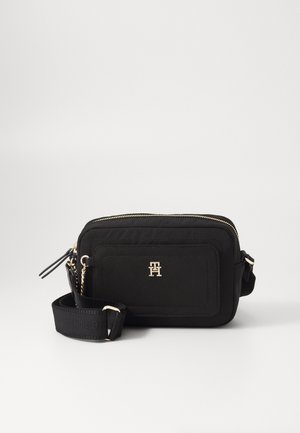 Tommy Hilfiger, SPRING CAMERA BAG - Umhängetasche - black