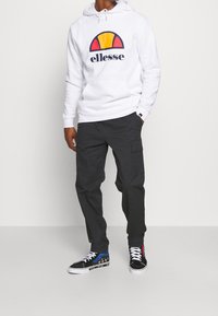 Ellesse Jersey con capucha - white