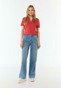 comma casual identity T-shirt basic - granatapfel