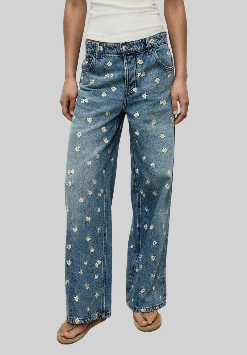 Mango - FLOWER-EMBROIDERED WIDE - Wide leg - medium blue, Vergroten