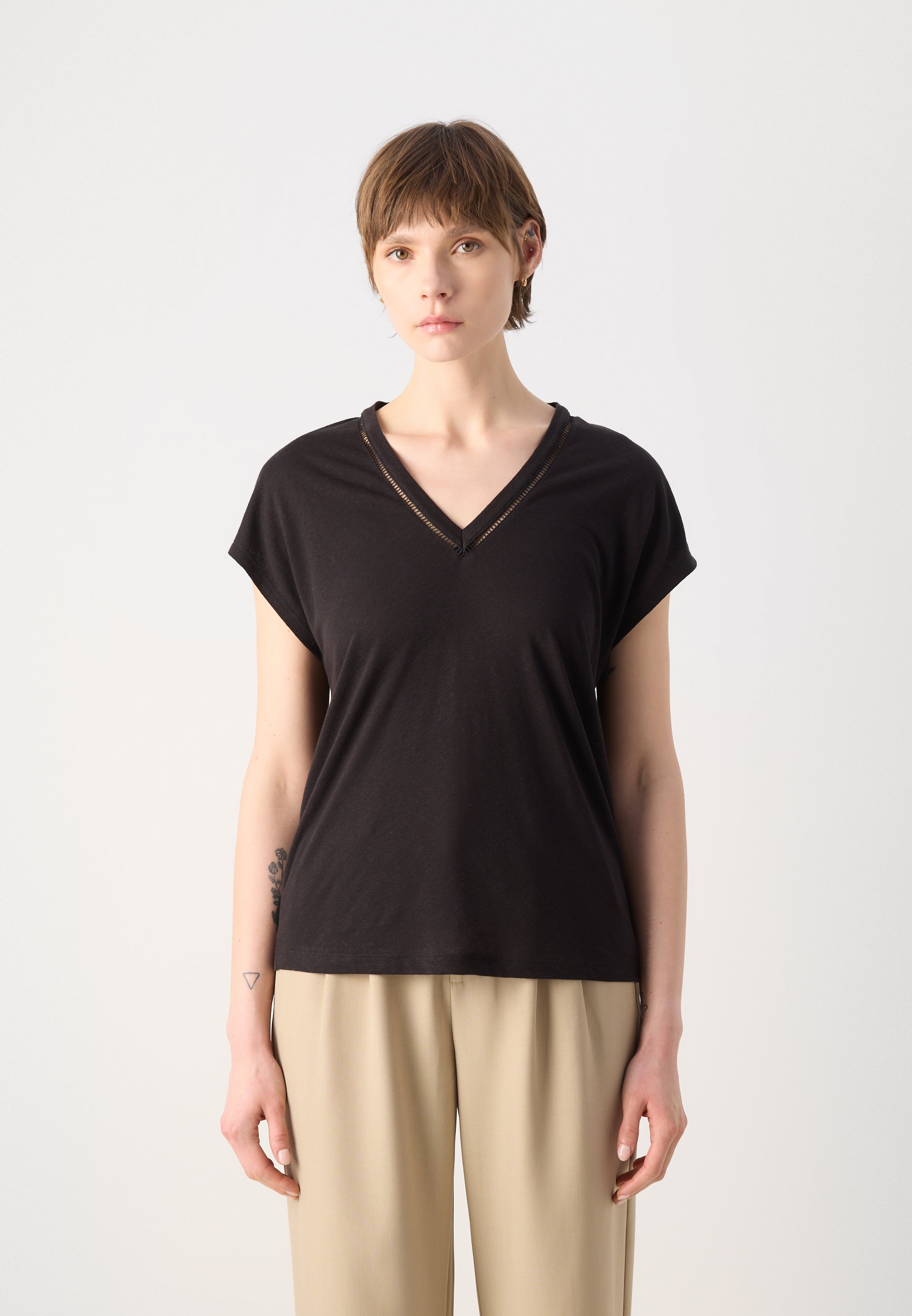 トップス Studio Doe V-neck Tencel Sheer Shirt S/M V NECK - Print T