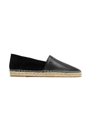 Espadrilla nera senza lacci con parte anteriore in pelle strutturata, retro in camoscio e suola in juta intrecciata su sfondo bianco.