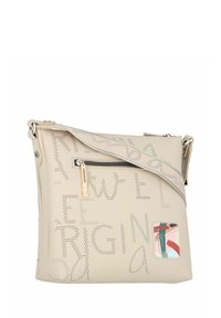 Beige Umhängetasche mit perforiertem Schriftzug, verstellbarem Tragegurt, Reißverschluss und buntem Akzentpatch auf der Vorderseite.