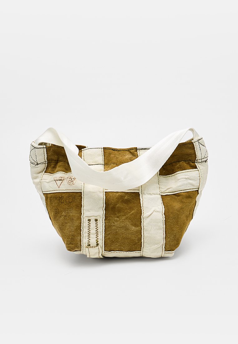 Handtasche