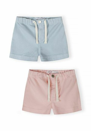 Dwie pary krótkich spodenek dla małych dzieci, jedna w jasnoniebieskim, druga w jasnoróżowym kolorze, każda z guzikami i białym sznurkiem przy elastycznym pasie.