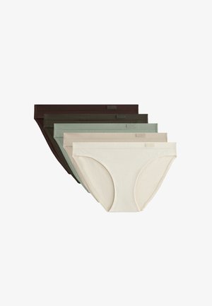 Viiden naisten puuvillapantien pakkaus eri väreissä: tummanruskea, vihreä, vaaleanvihreä, beige ja likainen valkoinen. Jokaisessa on yhteensopiva vyötärö.