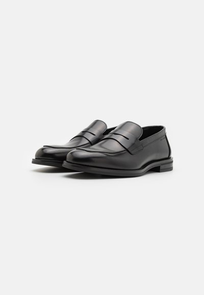 Stuart Weitzman CLUB CLASSIC PENNY LOAFER - Business-Slipper - black
